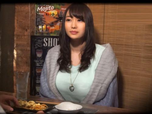 【人妻ナンパ】28歳のアラサームチムチ人妻は巨乳で肩こりが酷かったｗｗ