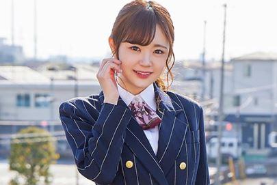 【マジックミラー号】仕事帰りの汗だくパンストオマンコを披露してしまったかわいいロリ顔のCAさん！