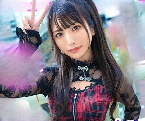 【素人】男を誘い込んで好き放題痴女りまくるロリかわいいNTR趣味のコンカフェ店員！