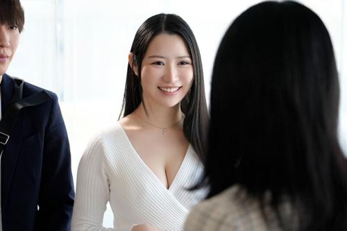 【人妻NTR】「恋人のフリをして欲しいんだ…。」夫の親友に騙された巨乳妻！