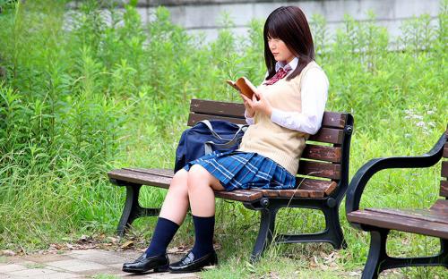 【キメセク×レイプ】「生でいいから挿れて下さい！」制服ロリJKを野外で襲ってガッチリ拘束して媚薬投入！