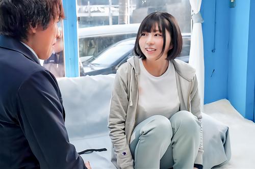 【マジックミラー号】「草食系男子の恋愛相談に乗ってくれませんか？」ナンパした素人のロリJK美人マネジャー！