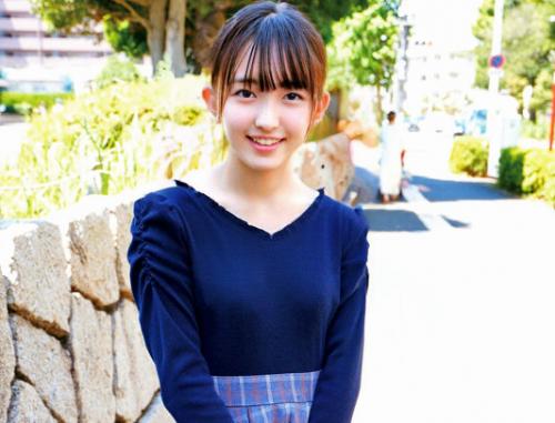 【素人】ロリ美少女に中だし！男が感じる姿に徐々に興奮するスレンダー少女！