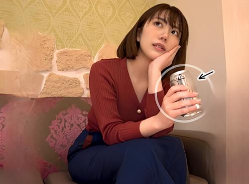 【素人】100年に1人の美少女ゲット！派手さはないけど脱がしたらエロいOLさんでした！