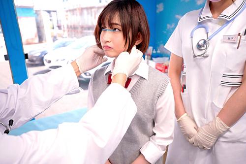 【MM号】「え、これって本当に検査ですよね？」清楚感と透明感お触れる制服ロリが指触診で愛汁ダラダラ！