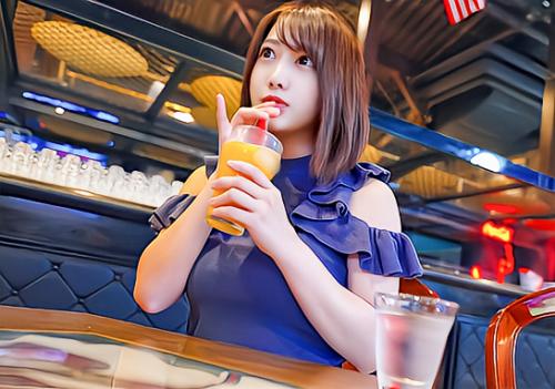 【素人】ホテルで拝見したら想像の倍デカイ爆乳女子アナ系の清楚顔JD！