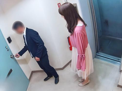 【人妻ナンパ】相席居酒屋で一人呑みしていた31歳の専業主婦をお持ち帰り！