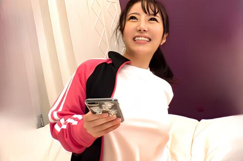 【素人】学校では部員の性欲処理係だという淫乱ビッチのGカップ巨乳でムチムチなロリJK！
