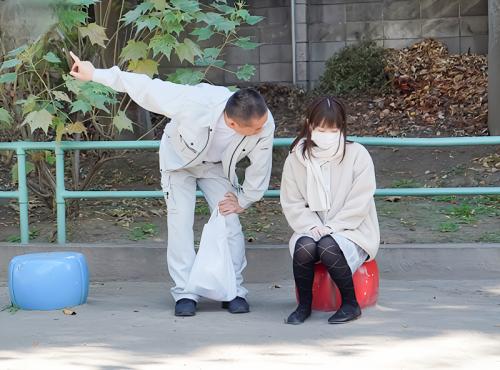 【レイプ】「家出してきたって？ここは危ないからオジさんの家に行こうね！」ワケアリの家出少女を自宅に連れ込み犯す鬼畜オヤジ！