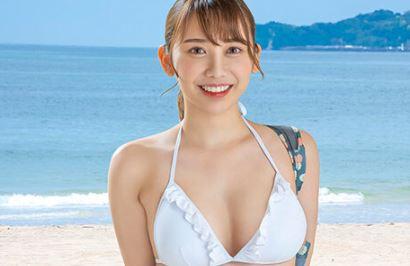 【マジックミラー号】草食男子クンの悩みを聞いてくれた笑顔のかわいいムッチリ水着美女！
