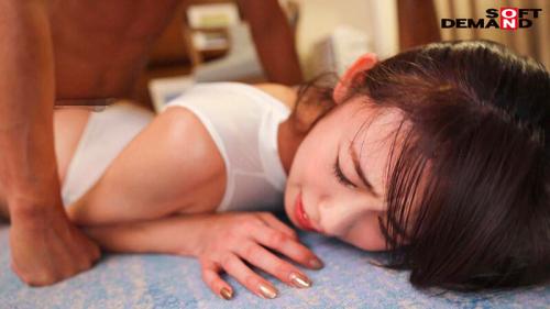 【本物人妻】41歳の奇跡の八頭身美人妻が実に約8年ぶりの生チンポ！