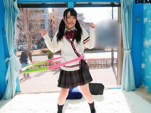 思春期女子校生のオマンコ大洪水！全力でゲームに取り組む健気な制服美少女JKがMM号乗車して絶頂エロアクメ！