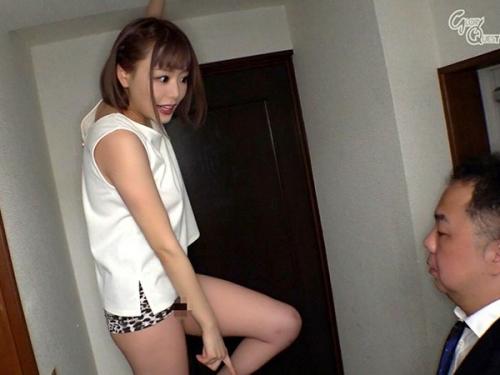 夫の目を盗み隙あらば誘惑セックスする性欲モンスター熟女！僕の部屋にノーブラノーパンラッキースケベ人妻が引っ越してきた！