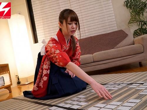 和の心を持ったお淑やかな初過ぎ娘が喘ぎ悶え乱れまくる！競技かるた選手の激カワ大和撫子美少女がAVデビュー！