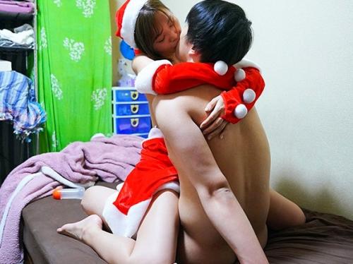 夢サンタの優しい密着ベロキスセックスクリスマス！直ぐに抱っこしてチューしちゃうテブ天使が巨乳おっぱい揺らしてイキ狂う！
