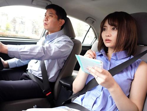 中年教官との背徳NTRセックス！夫のチンポより数段太いカリぶとチンポを握らされた恥辱の寝取られエロSEX！