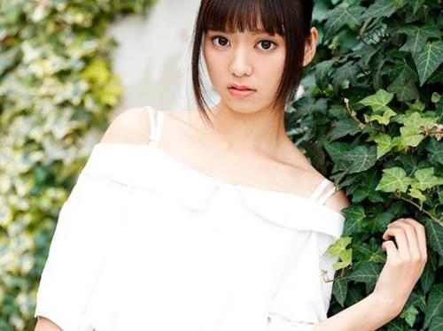 自分の世界を変えるAVデビュー！純心美少女の濃厚エロセックスを見れる奇跡の作品ここにあり！