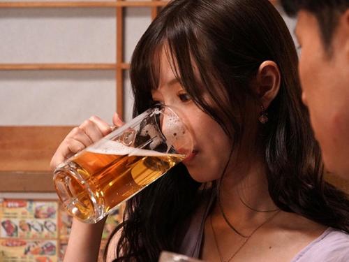 相性抜群バカイキSEXでメス墜ちする婚約者！元カレに性感帯を責められ続けトロけるほどの絶頂エロアクメ不倫セックス！
