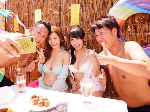 スタイル抜群でチンポ欲しがりのドスケベ淫乱な巨乳おっぱいエロボディ娘をナンパしてそのままお持ち帰りセックス！