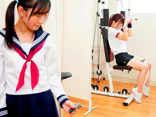 レズ痴漢で覚醒するエロス‥本気汁混ざり合う濃密性交！突然のメス処女強奪で激しく甘い口づけでメロメロ腰砕け制服美少女JK！