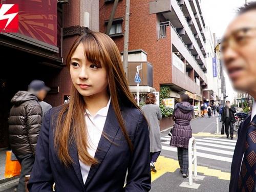 ダンディな上司が本性現しセクハラ親父化する濃密快楽セックス！絆を深めるための新入社員OLと上司の混浴エロ企画！