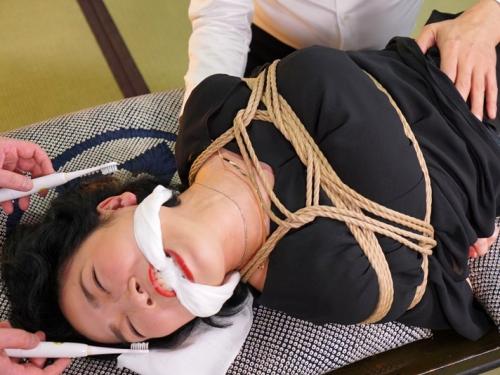 未亡人の熟肉凌辱鬼畜SM調教！膣奥の炎上真っ赤な鮑肉は凄まじいほど蠢き意識がぶっ飛ぶほどの快感四十路熟女！