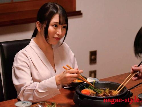 【ながえスタイル】義父にオナニーを見られてしまいお仕置きされ背徳の近親相姦セックスでイキ果てる淫乱エロ美熟女人妻！