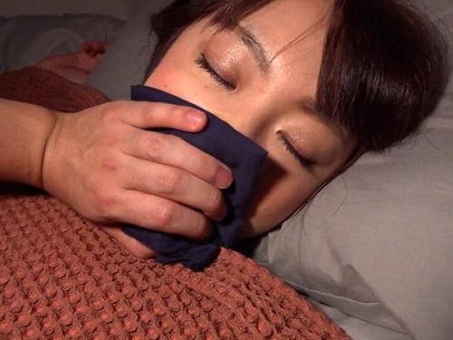 猥褻非道の眠り姫を犯し強姦レイプ凌辱セックスしまくる民泊経営者！就寝中の美少女にイタズラして犯し被虐凌辱の限りを尽くす！
