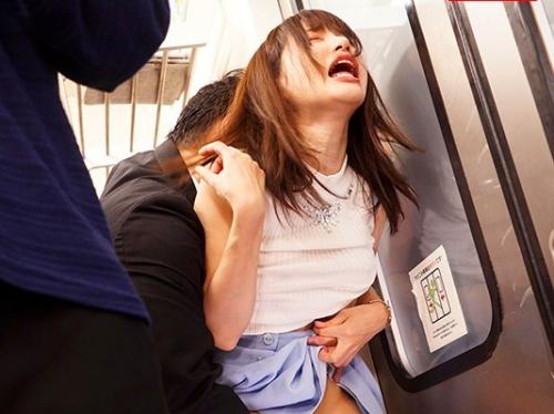 貪り合い痴漢師の凄テクに恋するドスケベ変態美少女！痴漢された女子大生が未体験の快楽に溺れドハマリ快楽墜ち！