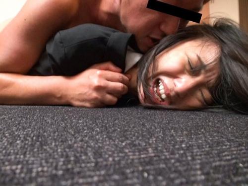 恐怖とパニックで気付いた時にはもう手遅れの強姦レイプ凌辱セックスで性欲の捌け口にされる新入社員OL！