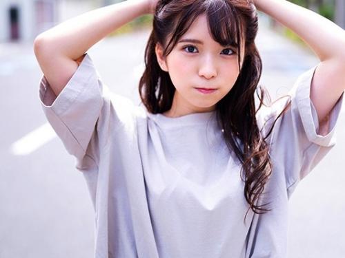 全てが新鮮で超ピュア！イマドキ美少女が選んだアイドルへの道！半年前に初体験したばかりエッチ勉強中美少女デビュー！