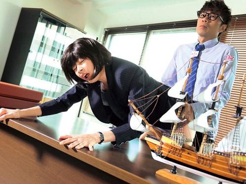 モザイク越しにもはっきり分かる正真正銘本番ガチセックス！淫らなオフィスレディのゆきずりセックス！