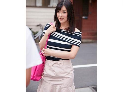 素股してたら発情しまくりヌルッと挿入激突きピストン濃厚エロセックス！優しい美脚お姉さんに甘えてオマンコすりすり！