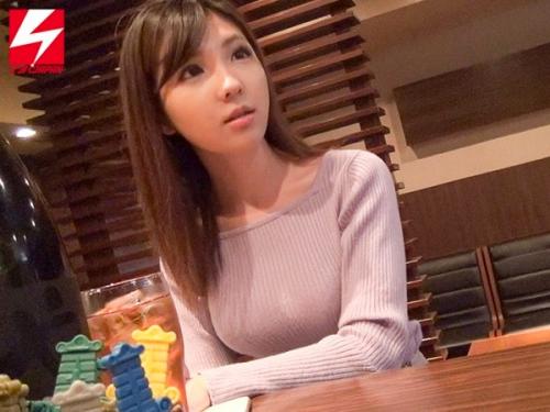 インスタ映えする乱交セックスで女子力アップ！飲み屋で勝手に相席勝ちナンパでノリで押し切りラブホで生ハメエロセックス！