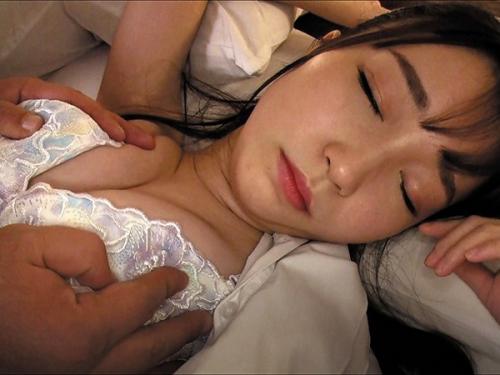 本気で探して徹底検証！終電逃した同僚とホテルで相部屋宿泊したら無防備誘惑に理性崩壊なし崩しセックス！