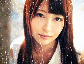 <放尿>激カワ美少女が恥ずかしそうに目の前でお漏らし//♥手マンでびしょ濡れ潮吹き！フェラも可愛くて最高！！