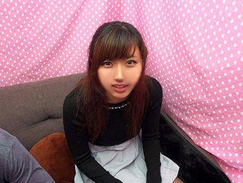 えっちに自信が無い男性を元気づける女子大生/♡手コキしたりクンニや手マンに電マ責めされ感じちゃう！！ｗ<素人ナンパ企画>