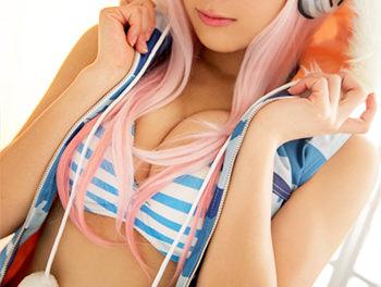 【アニコス】激エロ！ボンキュッボンのパーフェクトボディ！美女コスプレイヤーがアニメコスプレで感じまくり！