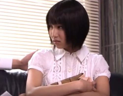 湊莉久｜生活苦の女子大生が風俗ソープ店に面接に来た。研修にかこつけて強姦されてしまう