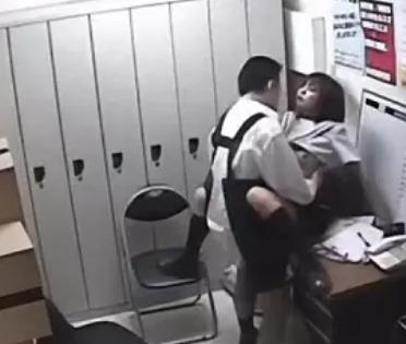 万引き女子校生を脅迫強姦するロリコン店長｜警察に通報しないかわりに、わかるな？　受け入れるしかなく凌辱されてゆく