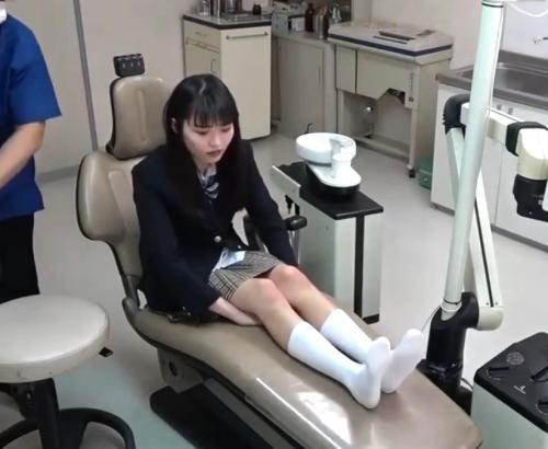 歯科医×盗撮×ひよこ少女×麻酔｜女子校生がエロ医師に眠らされ、種付け強姦されてしまう