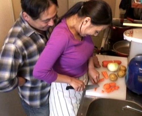 村上涼子｜家政婦×和姦｜こ、困ります！」背後から肉棒押し付けてキッチンでハメ犯したら・・・