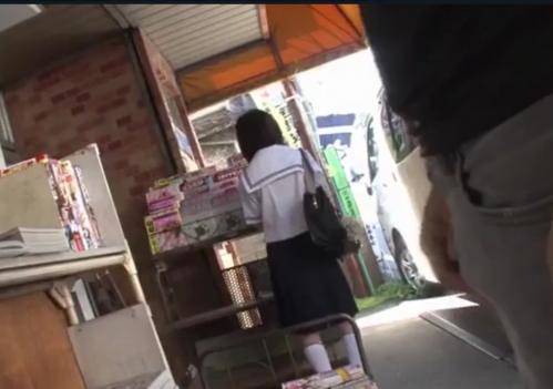 女子校生凌辱痴漢｜人気のない路地に連れ込み、嫌がるJKの口を押え、バックからハメ犯す。