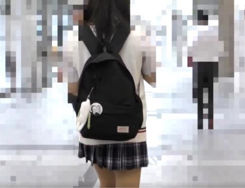 JK×ストーキング×逆さ盗撮｜女子学生を、車内で痴漢。Tバックをずらして、直接まんこに指を挿入してくちゅくちゅ・・・