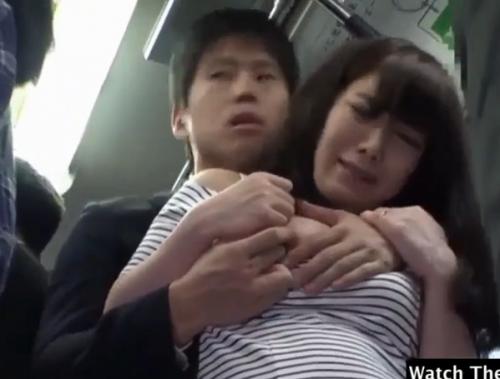 人妻バス痴漢｜痴漢したら発情しちゃって、ガチ和姦SEXに発展したｗ