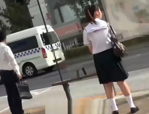 JCバス痴漢｜知らないオジサンに犯されて、怖くてハッキリ拒めない少女