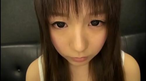 小西まりえ｜気弱少女が、オジサンの言われるままチンポを奉仕、舐めるしゃぶる。