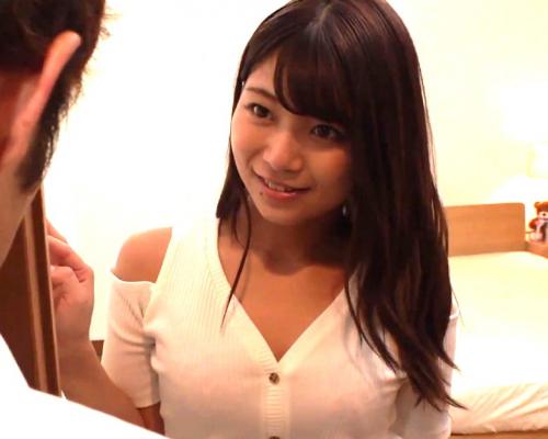 高見はるか｜彼女の姉×誘惑NTR｜痴女姉が、童貞の俺にバキュームフェラ＆騎乗位ピストンで・・・