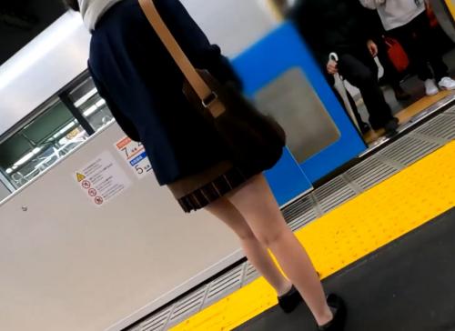 素人痴漢盗撮｜女子校生を車内で強姦して種付け。下車後もストーキングして自宅に侵入、睡眠薬レイプする
