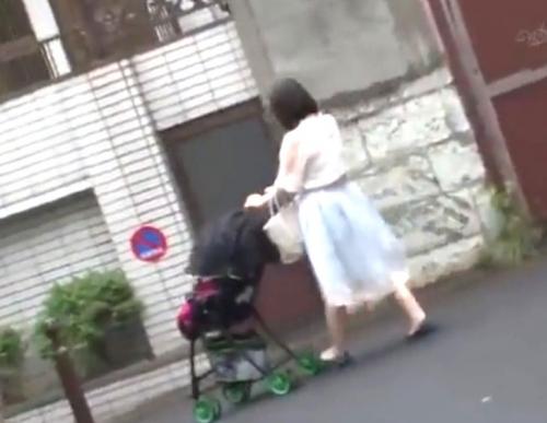 ストーキング×出産若妻×孕ませ強姦｜ベビーカーを押す新米ママを力づくで犯して・・・